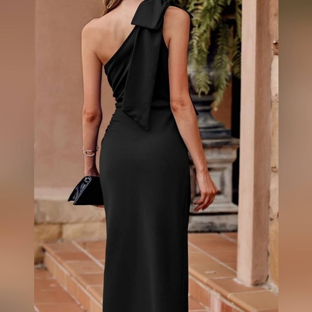 Zesica One Shoulder Evening Gown NWT Size Large - Picture 4 of 5